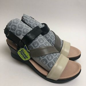 WANDA PANDA Meryl wedge sandal- NWT and box